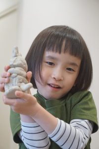 May’s　Art-Filled Fun with our little Artistのサムネイル